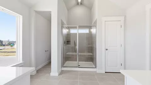 Bath - 201 Verdin Ave, Kyle, TX 78640 photo 3 of 5
