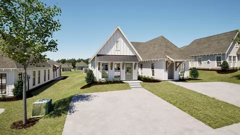 1289 Woodland Cir, Opelika, AL 36801