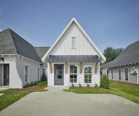 1289 Woodland Cir, Opelika, AL 36801