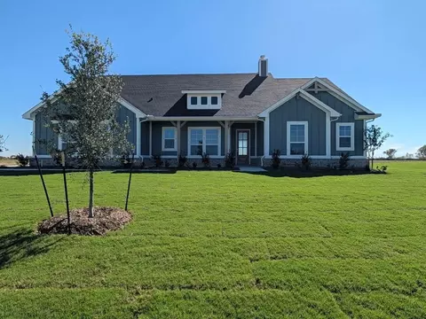 180 Horizon Rd, Valley View, TX 76272