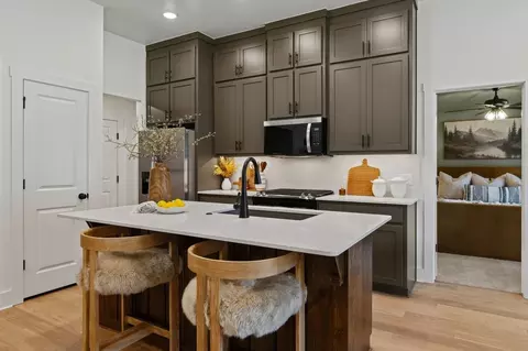 Kitchen - Elena Dr., Blanchard, OK 73010 photo 2 of 5