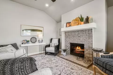 Living - Woodrock St., Harrah, OK 73045 photo 2 of 5