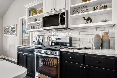Kitchen - Woodrock St., Harrah, OK 73045 photo 2 of 5