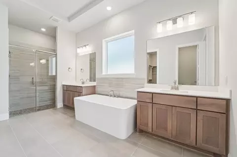 Bath - 15906 Iris Meadow Dr, Conroe, TX 77302 photo 1 of 4