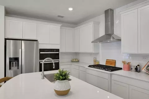 Kitchen - 64 Water Elm Walk, Saint Augustine, FL 32092 photo 2 of 13