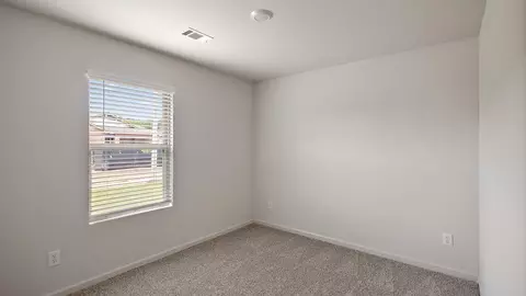 Bedroom - 5025 Fox Glen Dr, Jackson, MS 39212 photo 5 of 10