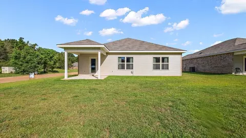 Exterior - 5025 Fox Glen Dr, Jackson, MS 39212 photo 14 of 14