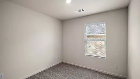 Bedroom - 5025 Fox Glen Dr, Jackson, MS 39212 photo 6 of 10