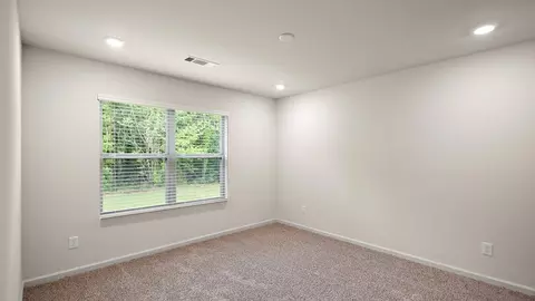 Bedroom - 5025 Fox Glen Dr, Jackson, MS 39212 photo 1 of 10