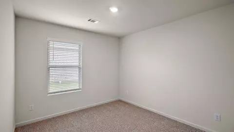 Bedroom - 5025 Fox Glen Dr, Jackson, MS 39212 photo 4 of 10