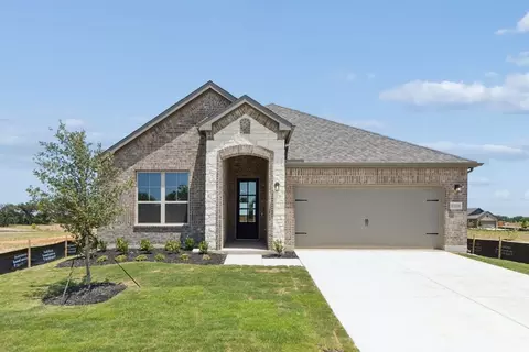 813 Alderwood Dr, Red Oak, TX 75154