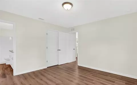 Bedroom - 107 N Ridgewood Dr, Sebring, FL 33870 photo 1 of 1