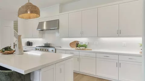 Kitchen - 25206 Captain Way, Stevenson Ranch, CA 91381 photo 1 of 2