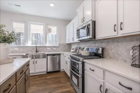 Kitchen - 218 Prosperous Path, Locust, NC 28097 photo 3 of 5