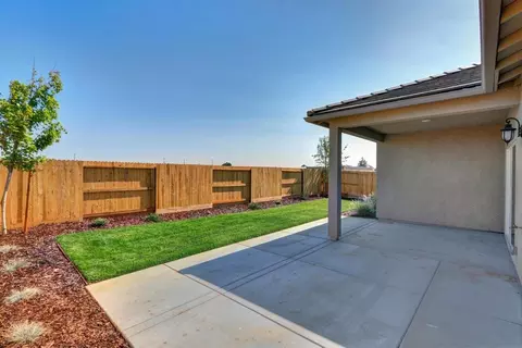 Exterior - 928 Norman Rd, Galt, CA 95632 photo 3 of 26