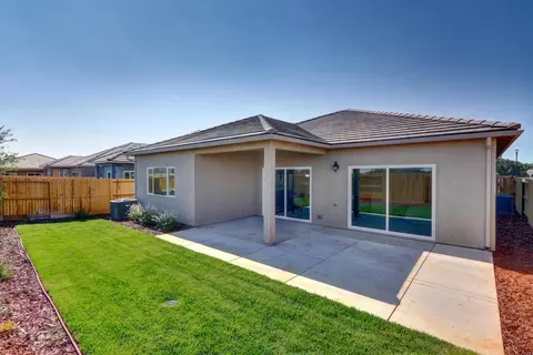 Exterior - 928 Norman Rd, Galt, CA 95632 photo 4 of 26