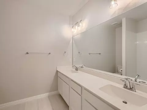 Bath - 11436 Wulstone Rd, Haslet, TX 76052 photo 5 of 10
