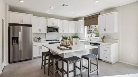 Kitchen - 83233 Verdin Ln, Indio, CA 92201 photo 4 of 9
