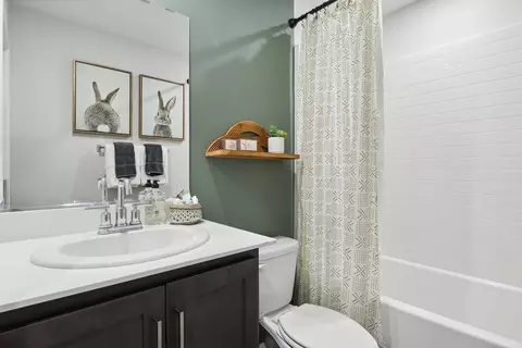 Bath - 83233 Verdin Ln, Indio, CA 92201 photo 2 of 13