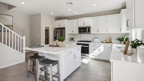 Kitchen - 83233 Verdin Ln, Indio, CA 92201 photo 6 of 9