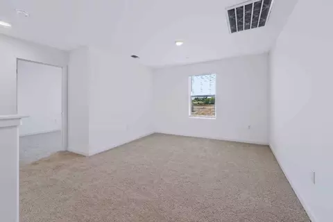 Other - 3945 E Oakridge Ave, Visalia, CA 93292 photo 3 of 11
