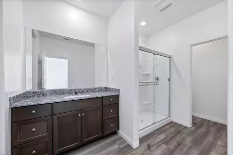 Entry Way - 5124 Beaverhead Ave, Bakersfield, CA 93306 photo 1 of 1
