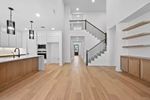 Entry Way - 15311 Le Reve Ln, Conroe, TX 77302 photo 1 of 4