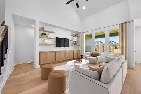 Living - 15311 Le Reve Ln, Conroe, TX 77302 photo 1 of 3