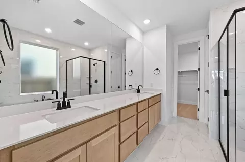 Bath - 15311 Le Reve Ln, Conroe, TX 77302 photo 1 of 2