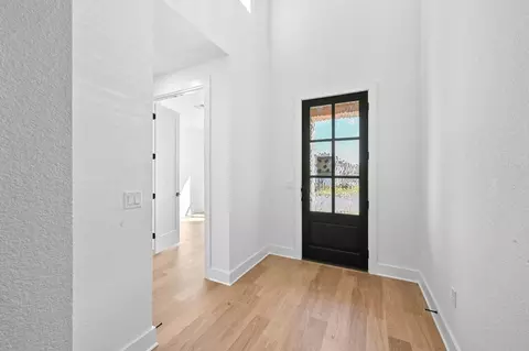 Entry Way - 15311 Le Reve Ln, Conroe, TX 77302 photo 3 of 4