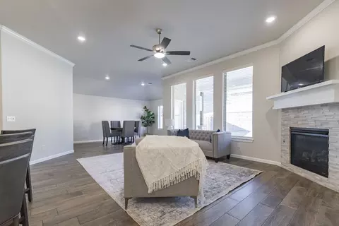 Living - 2920 E Northampton St, Broken Arrow, OK 74014 photo 3 of 19