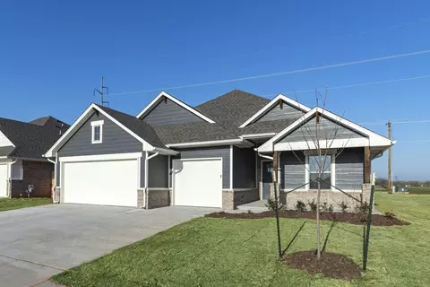 Exterior - 2920 E Northampton St, Broken Arrow, OK 74014 photo 7 of 30