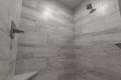 Bath - 2920 E Northampton St, Broken Arrow, OK 74014 photo 9 of 20
