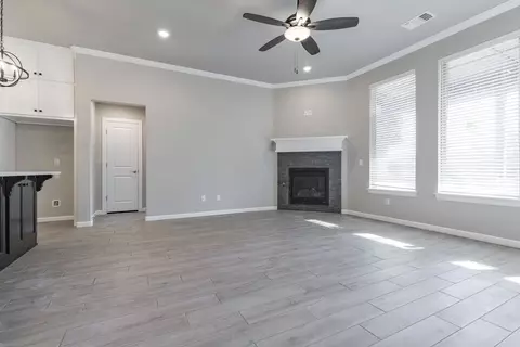 Living - 2920 E Northampton St, Broken Arrow, OK 74014 photo 14 of 19