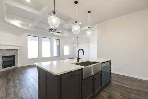 Kitchen - 2920 E Northampton St, Broken Arrow, OK 74014 photo 8 of 30