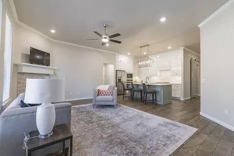 Living - 2920 E Northampton St, Broken Arrow, OK 74014 photo 2 of 19
