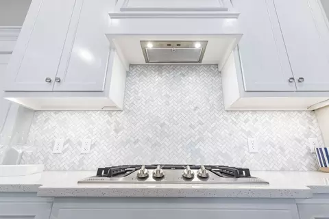 Kitchen - 2920 E Northampton St, Broken Arrow, OK 74014 photo 4 of 30