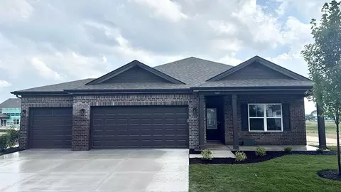 6127 Camarillo Dr, Whitestown, IN 46075