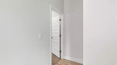 Entry Way - 5333 Macarthur Dr, Crestview, FL 32539 photo 5 of 10