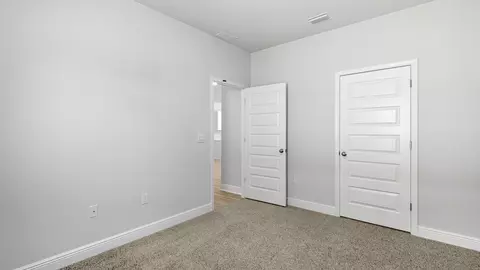 Bedroom - 5333 Macarthur Dr, Crestview, FL 32539 photo 6 of 19