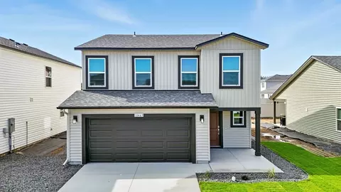 Exterior - 1705 E A St, Deer Park, WA 99006 photo 2 of 8