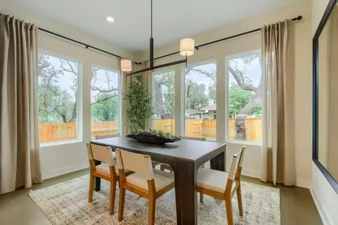 Dining - 204 Cresthaven Ln, Georgetown, TX 78628 photo 1 of 1