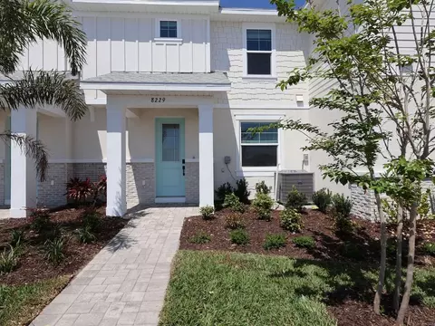 8229 Seaflower Pkwy, Bradenton, FL 34210