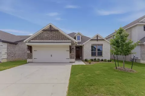 3502 Helena St, Gainesville, TX 76240