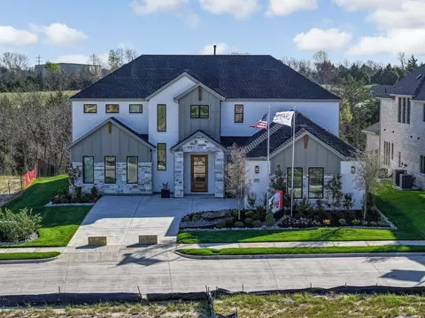 Exterior - 310 Shadow Ridge Rd, Rockwall, TX 75087 photo 5 of 12