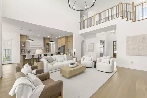 Living - 310 Shadow Ridge Rd, Rockwall, TX 75087 photo 2 of 6