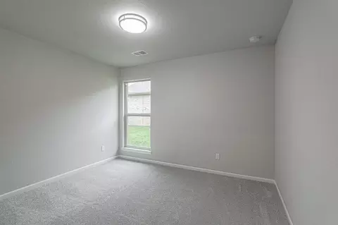 Bedroom - 8303 Greentree Dr, Lenexa, KS 66227 photo 4 of 6
