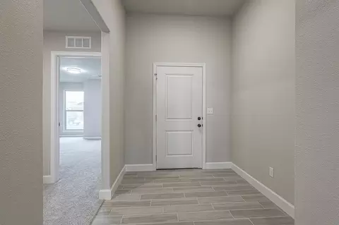 Entry Way - 8303 Greentree Dr, Lenexa, KS 66227 photo 3 of 4
