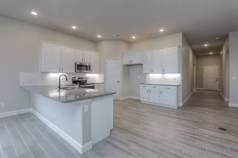 Kitchen - 8303 Greentree Dr, Lenexa, KS 66227 photo 4 of 5