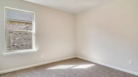 Bedroom - 211 Eagle Heights Dr, Duson, LA 70529 photo 13 of 15